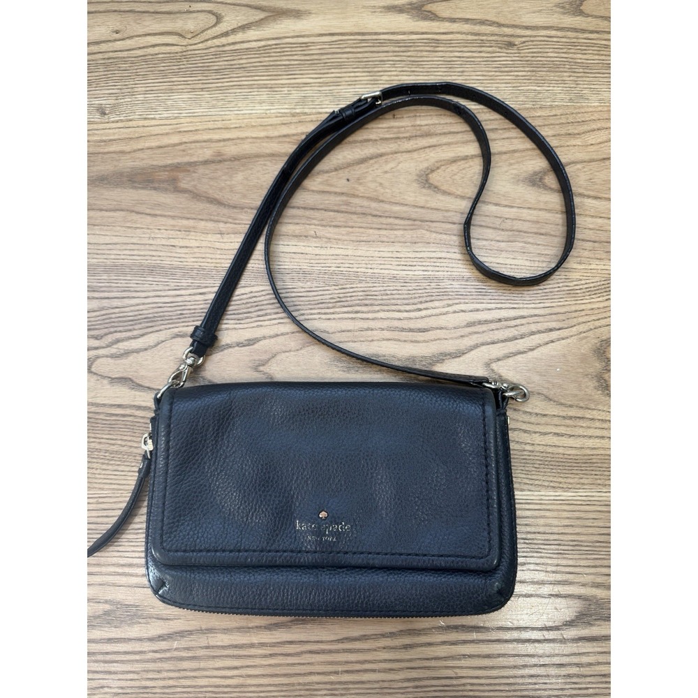 KATE SPADE New York Cobble Hill Black Pebbled Leather Expandable Crossbody Purse